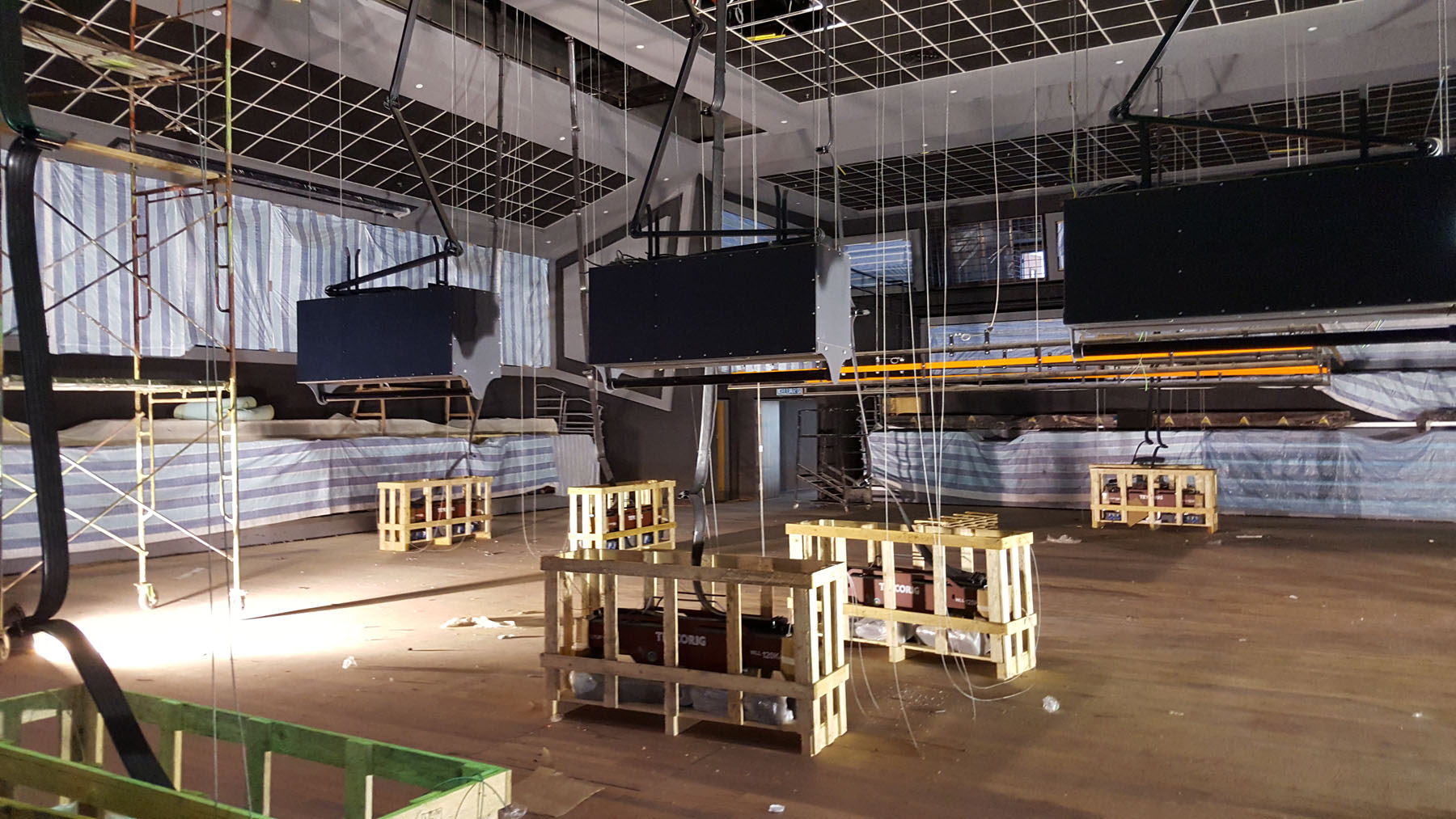 Aswara Selfclimbing Hoist