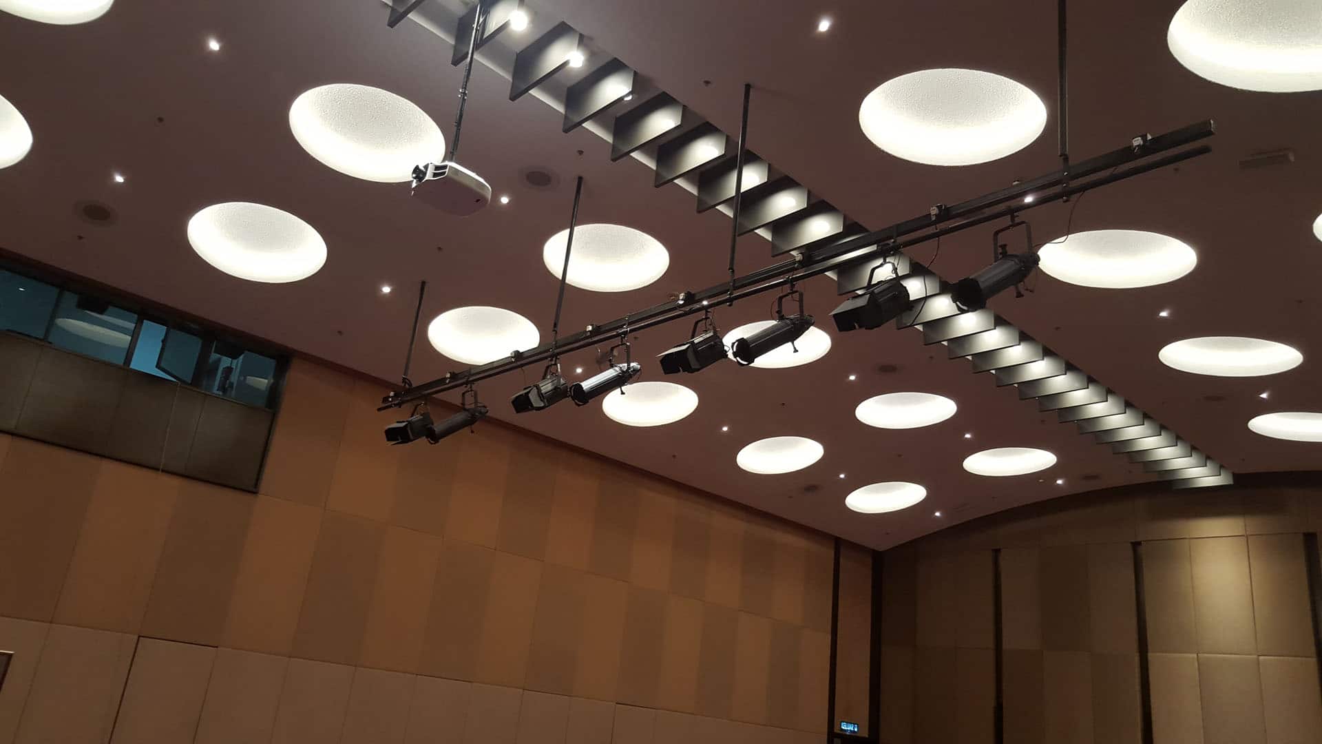 Etiqa Twin Multipurpose Hall Stage Lighting