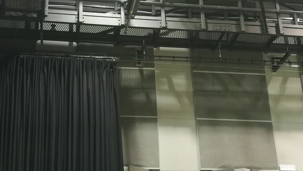 Finas Studio Sound Stage Curtain Track Wall Mounted