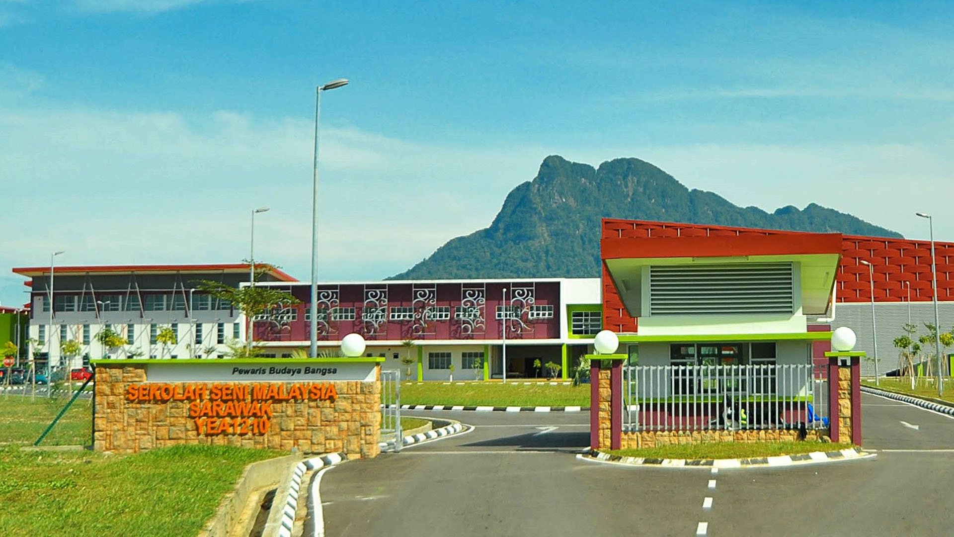 Sekolah Seni Kuching School