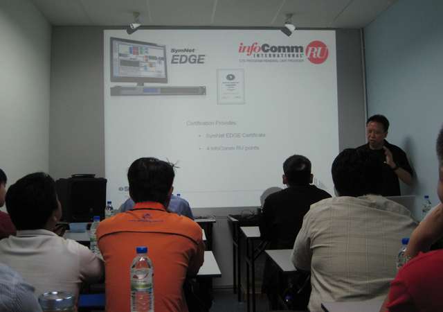 Symetrix Training in KL