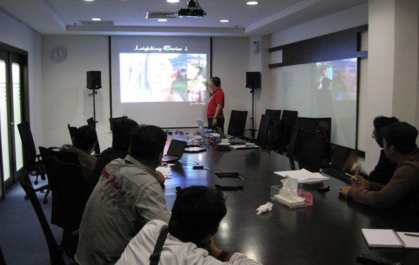 Practical Studio Lighting Setup Training At AlHijrah