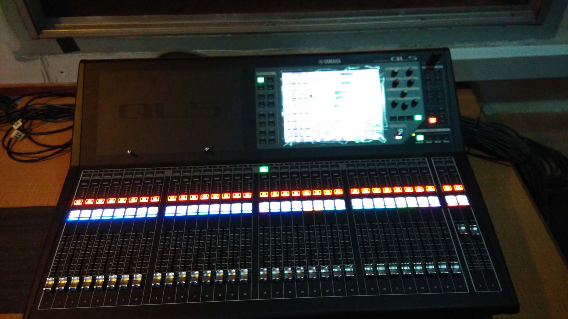 Yamaha QL5 Digital Mixer