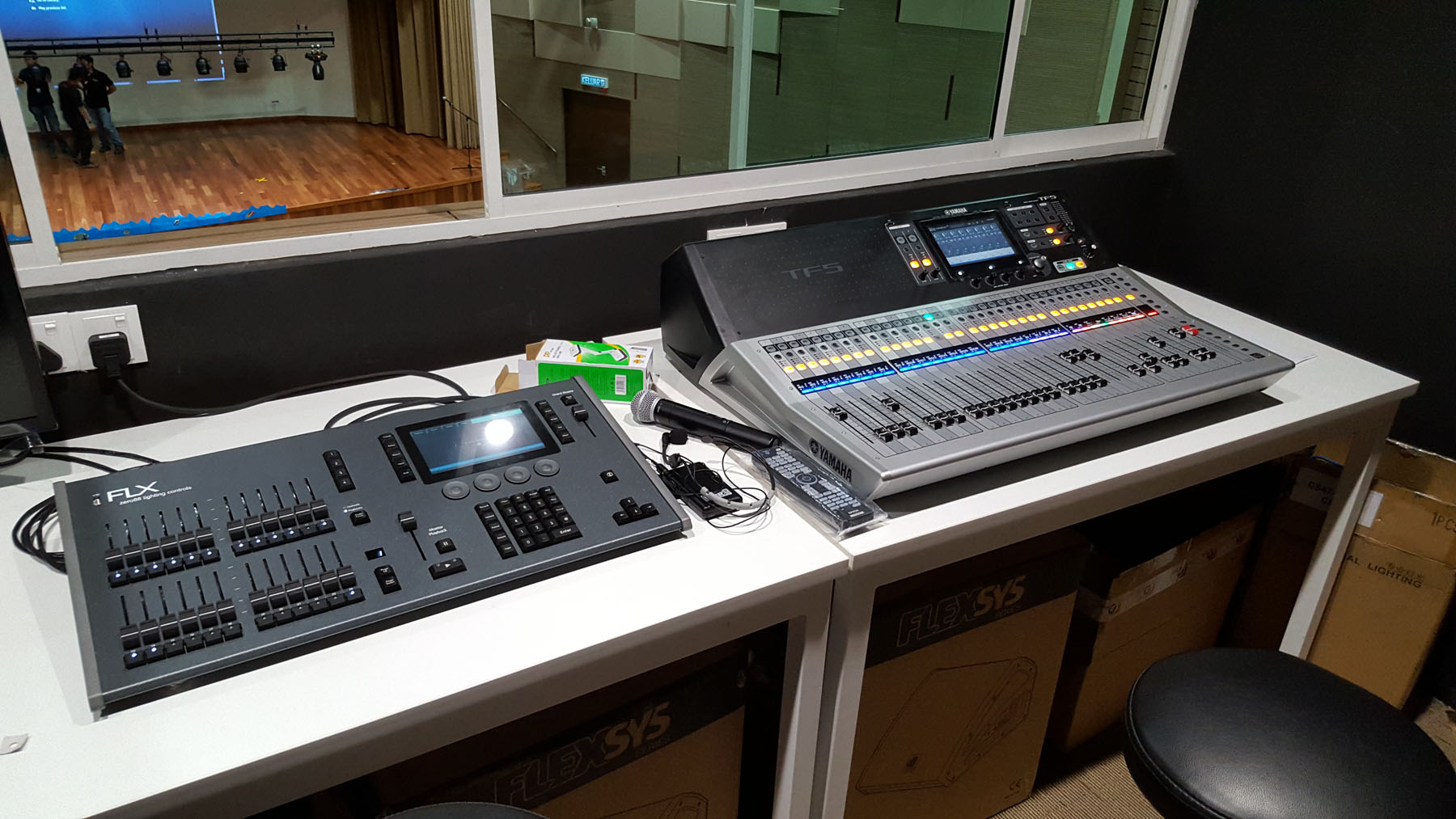 Zero 88 FLX Lighting Console