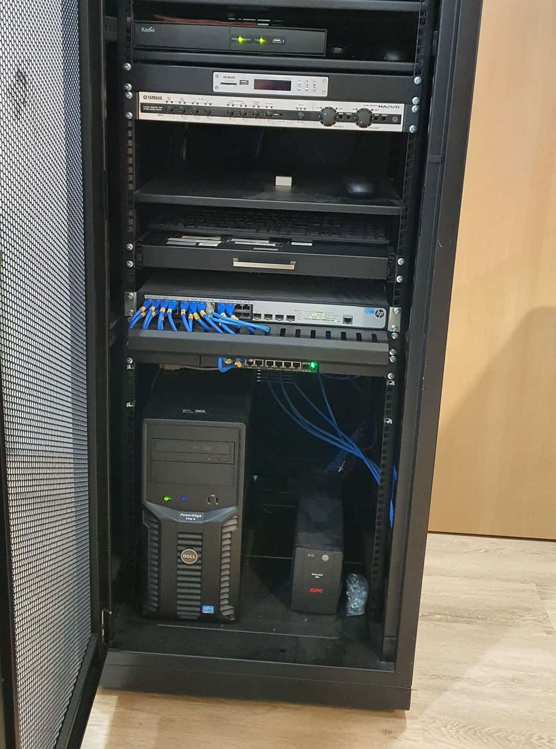 Server Rack